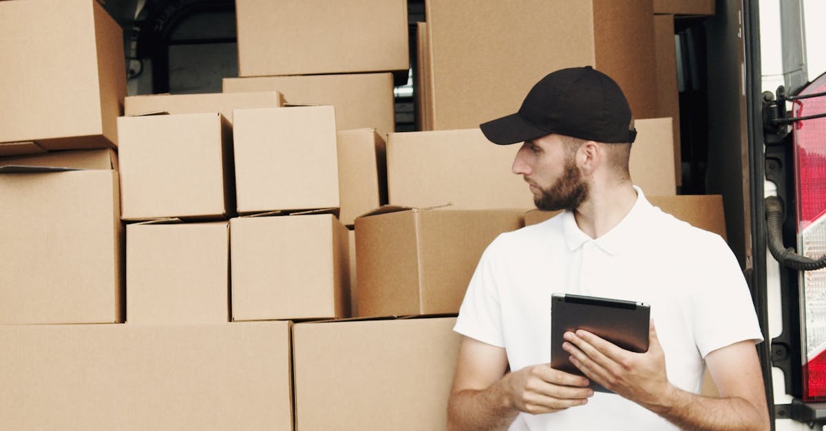 Review of the Top 2 Man Courier Services in the UK