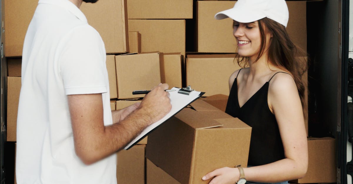 Review of Top 2 Man Courier Services in the UK