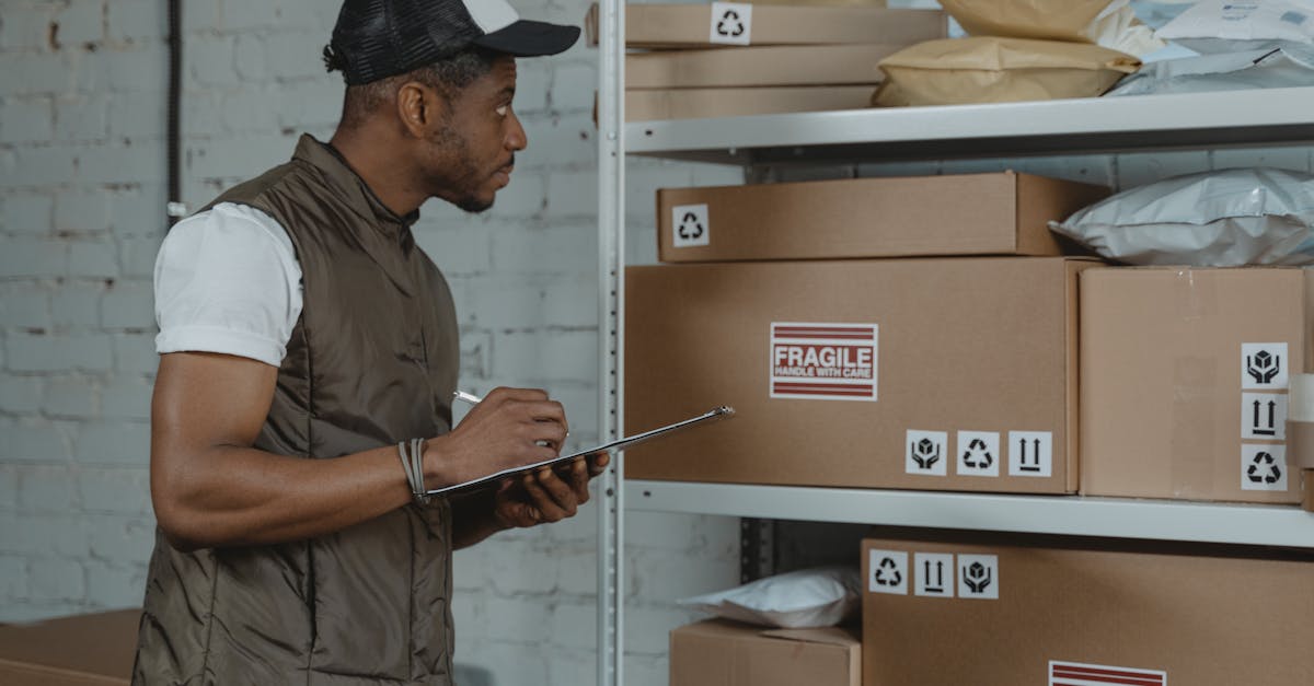 What Factors Influence the Pricing of 2 Man Courier Services